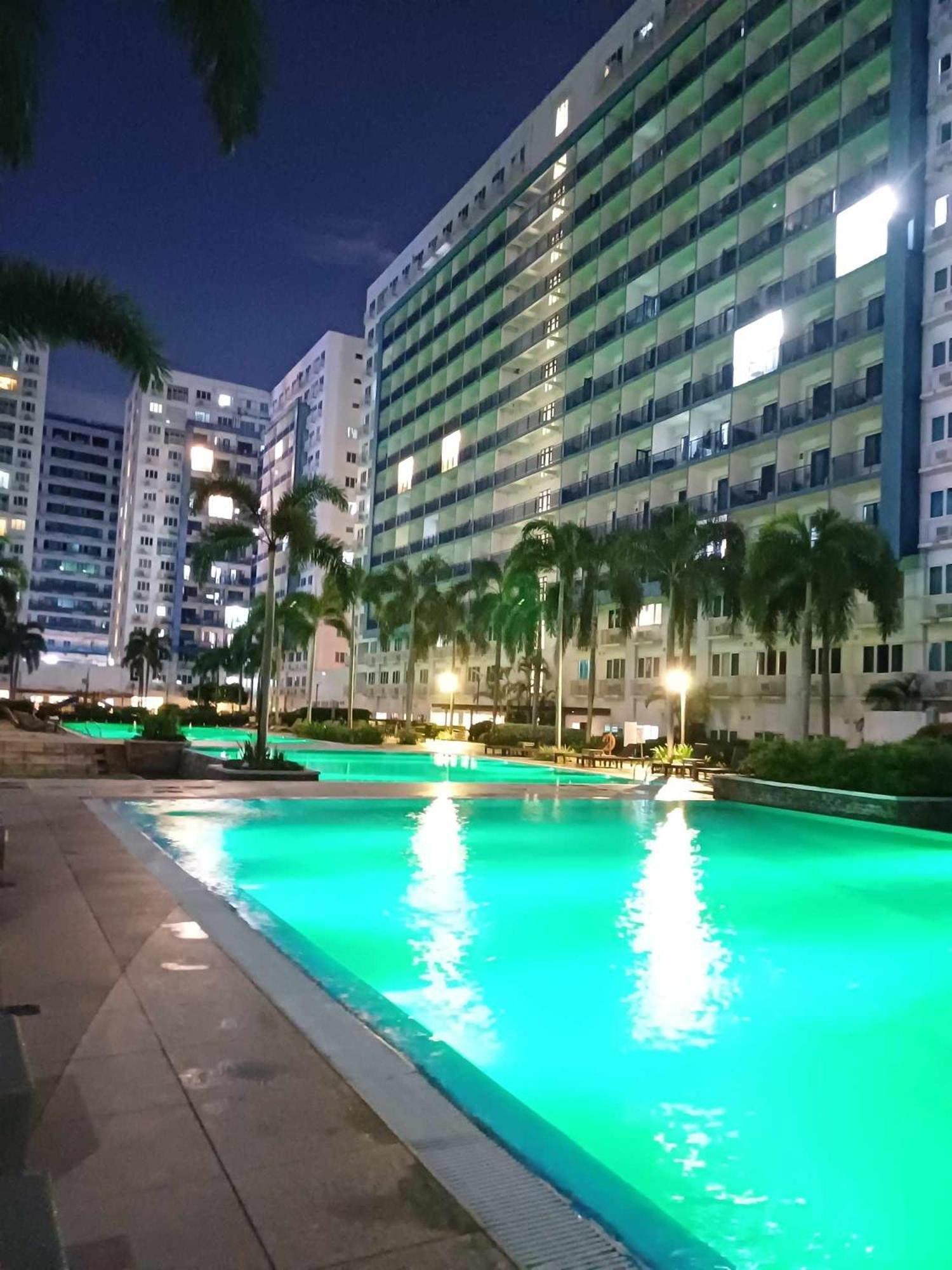 Bliss Staycation At Sea Residences By John Manila Exterior foto